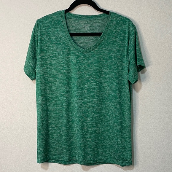 Tops - Women's V-neck Athletic Athleisure Short Sleeve Top Tee T-shirt